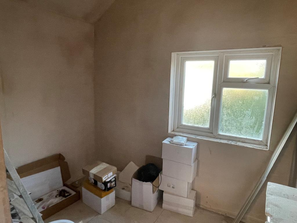 Lot: 19 - RENOVATION PROJECT FOR COMPLETION -